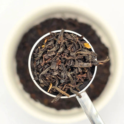 Benmore Peak robust black tea blend by Wander Cuppa featuring premium tea from Assam Ceylon and Java for a bold loose leaf tea UK experience. This high quality tea Scotland blend is perfect for energy and focus and is available for wholesale tea UK orders. A vegan tea favourite for those seeking a strong morning cuppa tea or a traditional cup of tea from a leading wholesale tea supplier UK.